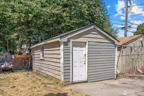 3838 S G Street Tacoma WA 98418