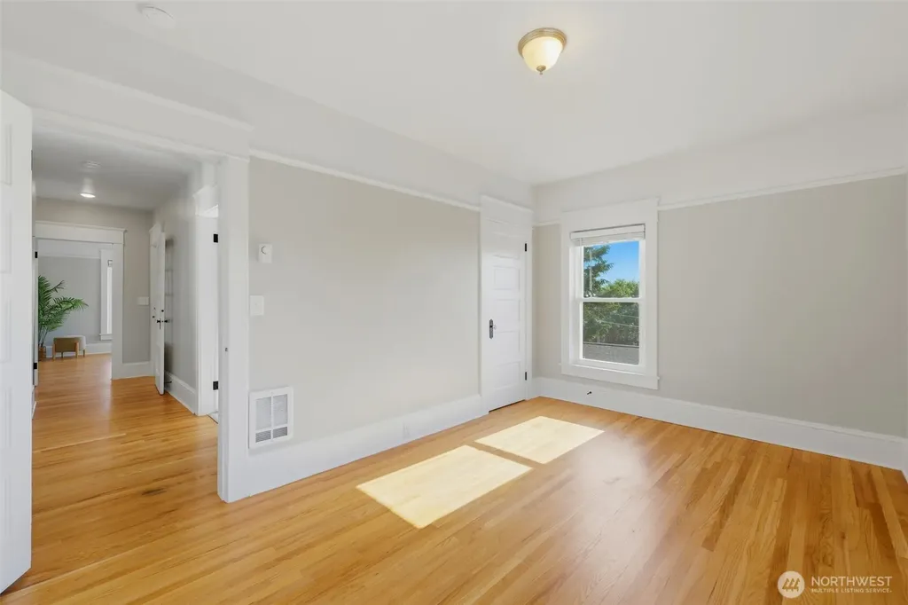 1607 Burwell Street Bremerton WA 98337