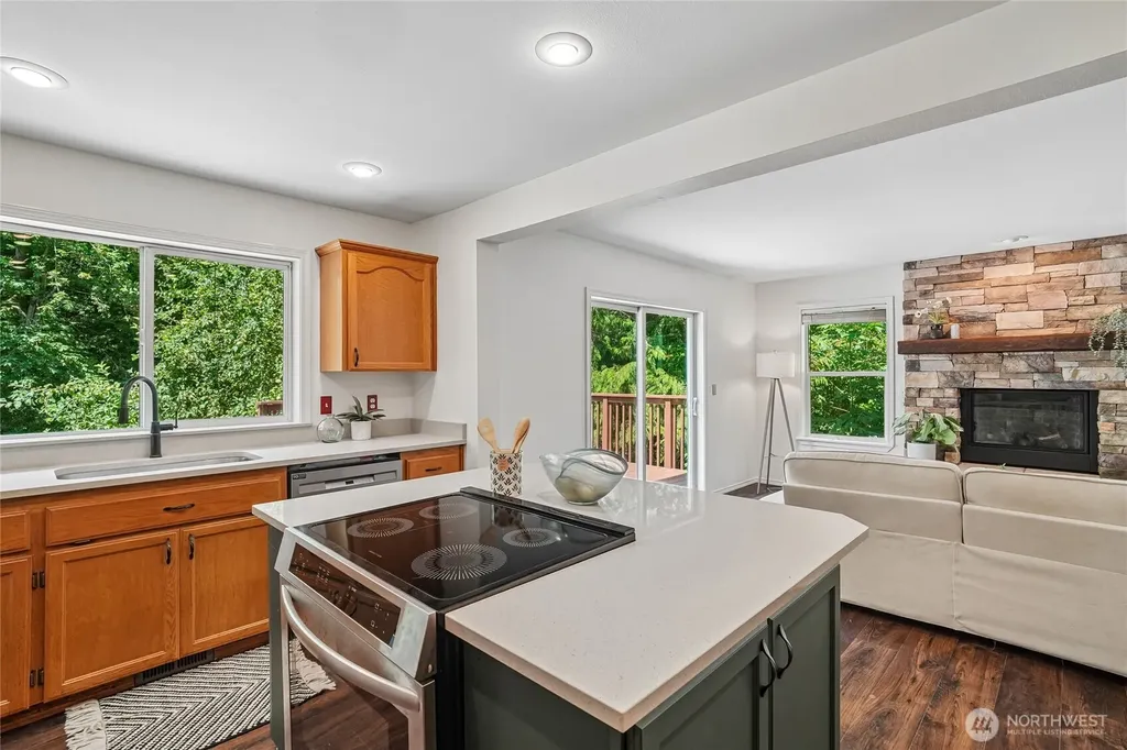 9017 381st Avenue SE Snoqualmie WA 98065