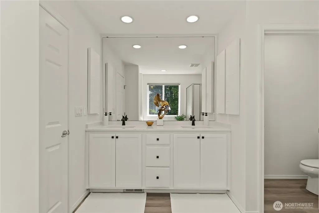 20345 128th Place NE Woodinville WA 98072