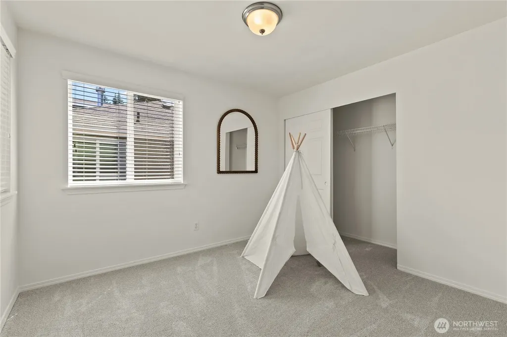 20345 128th Place NE Woodinville WA 98072