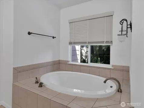 3623 152nd Place SE Bothell WA 98012