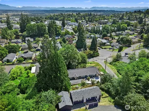 1035 Temple Drive Everett WA 98201