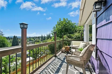 1035 Temple Drive Everett WA 98201
