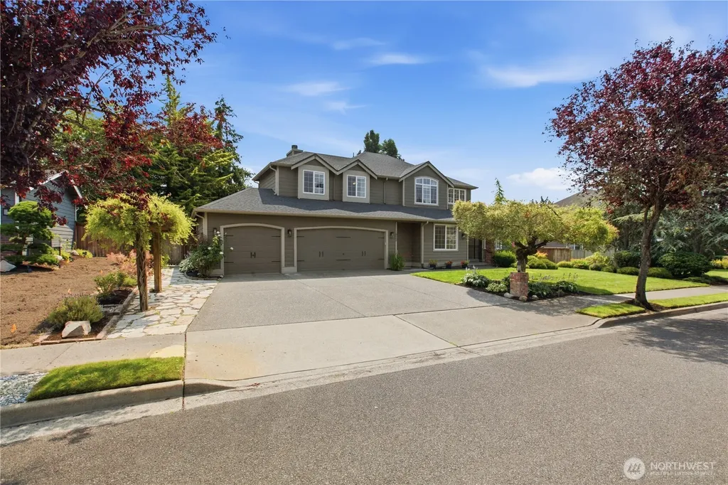 1925 19th Street SE Puyallup WA 98372