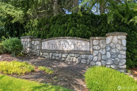 1925 19th Street SE Puyallup WA 98372