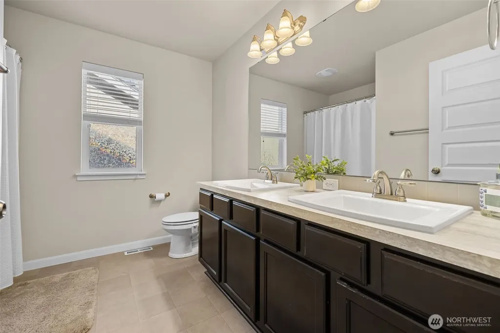 3906 Highlands Boulevard Puyallup WA 98372