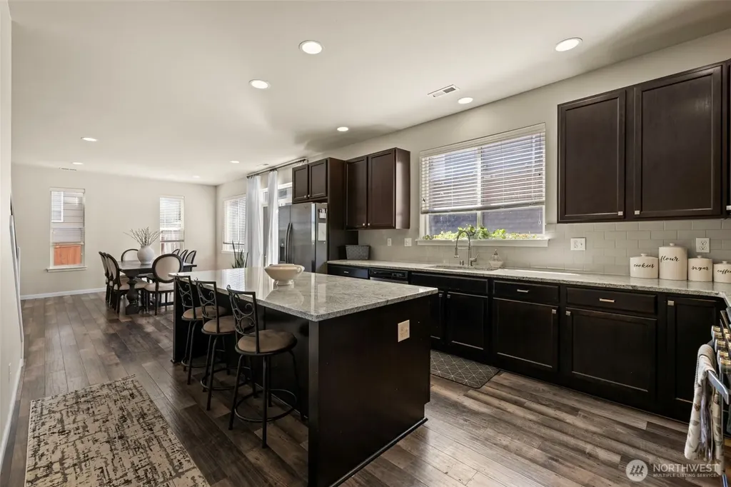 3906 Highlands Boulevard Puyallup WA 98372