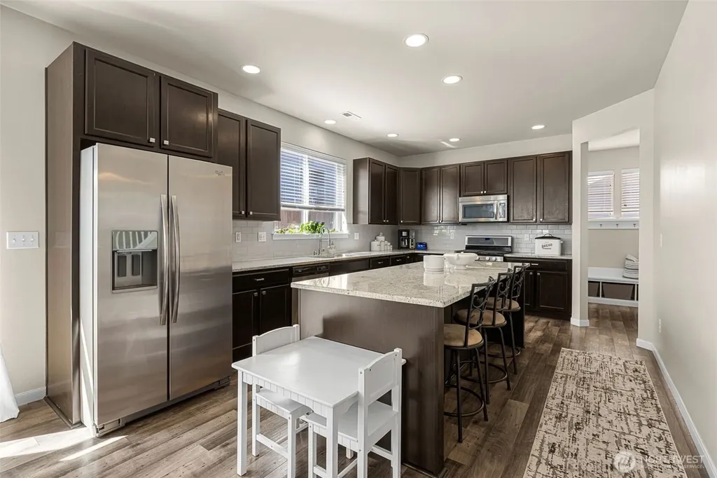 3906 Highlands Boulevard Puyallup WA 98372