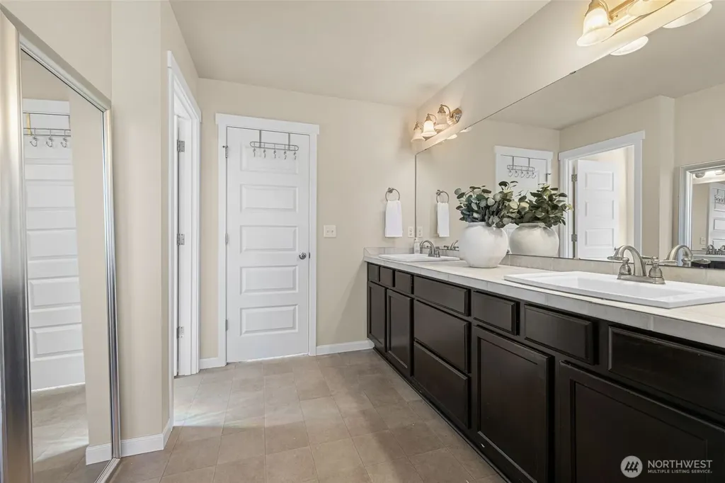3906 Highlands Boulevard Puyallup WA 98372