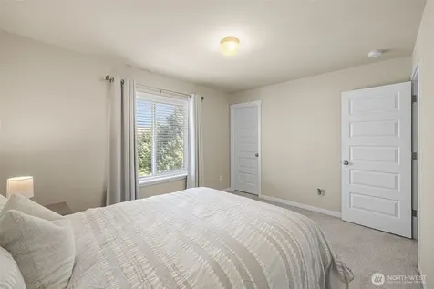 3906 Highlands Boulevard Puyallup WA 98372