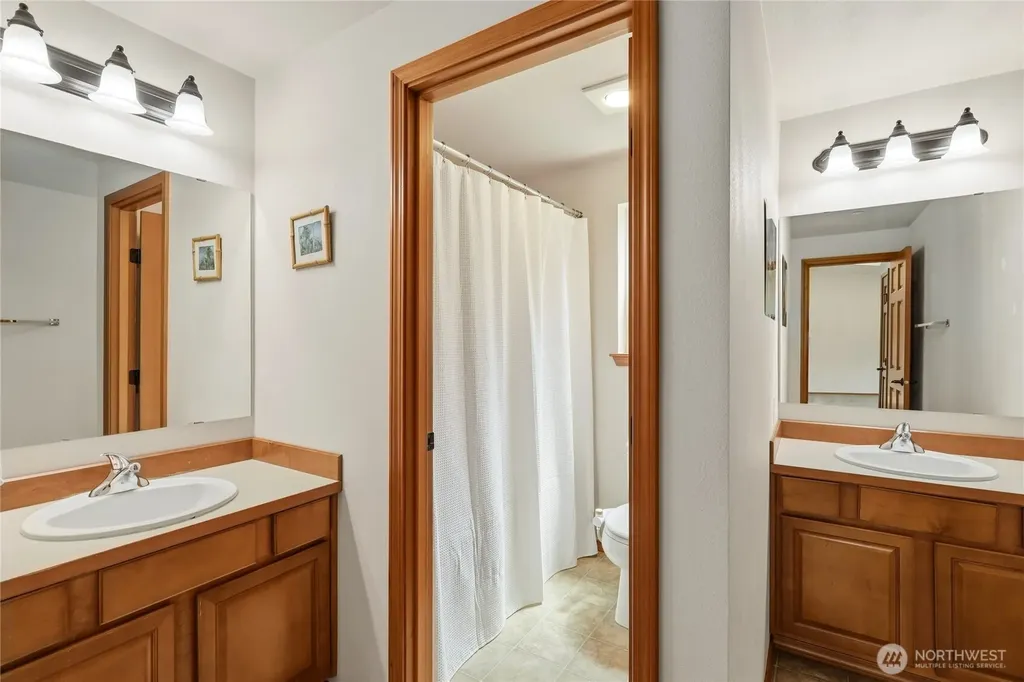11234 Wicks Lake Road SW Port Orchard WA 98367
