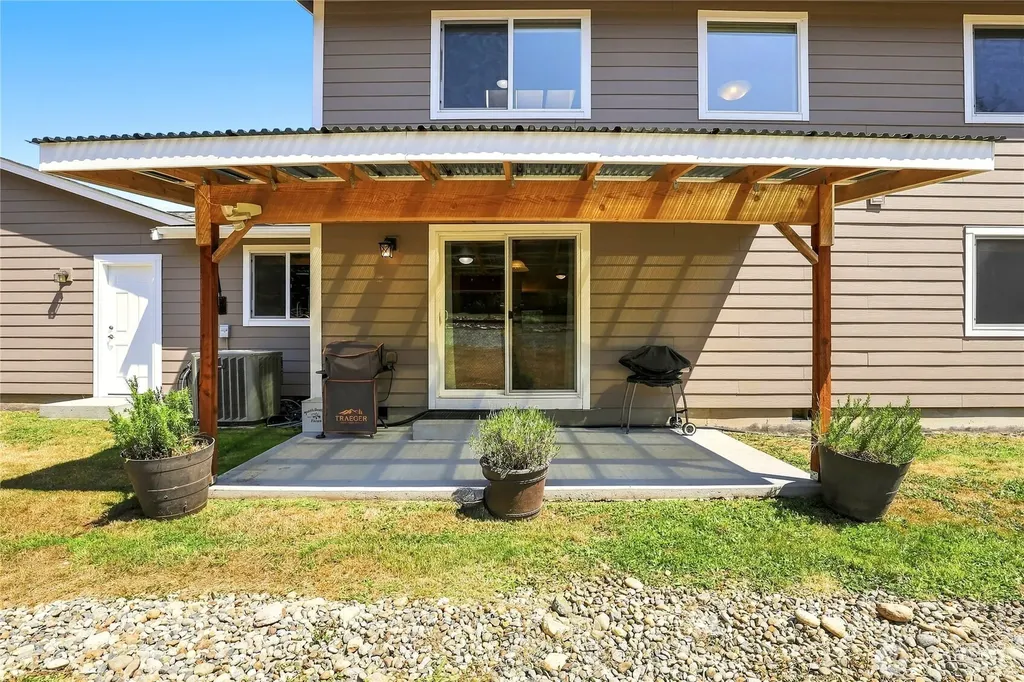 11234 Wicks Lake Road SW Port Orchard WA 98367