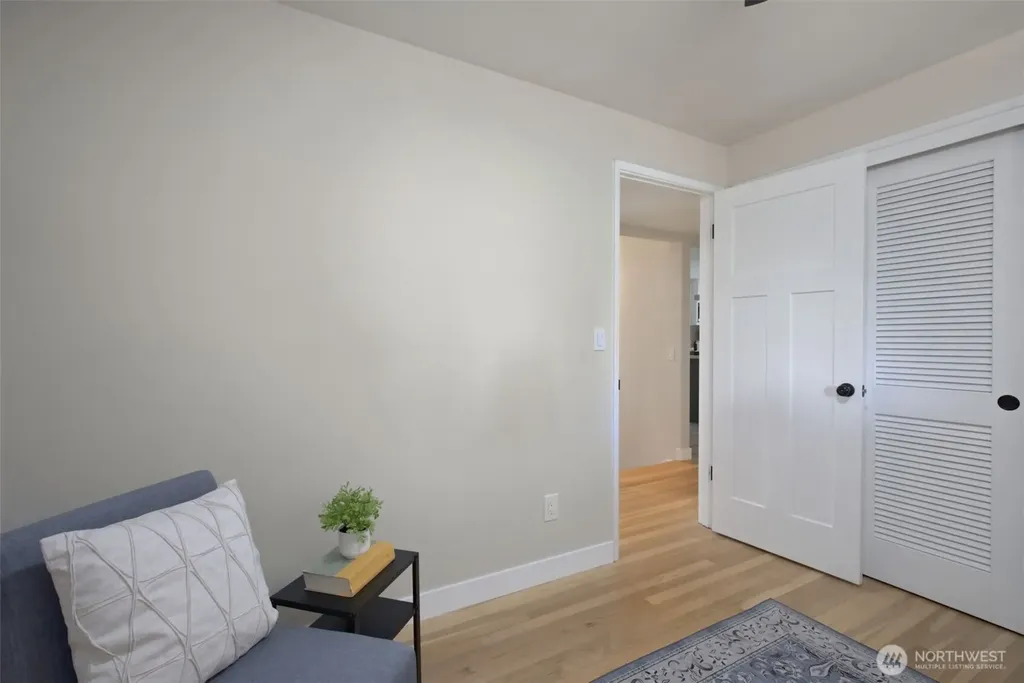 15442 SE 22nd Place Bellevue WA 98007