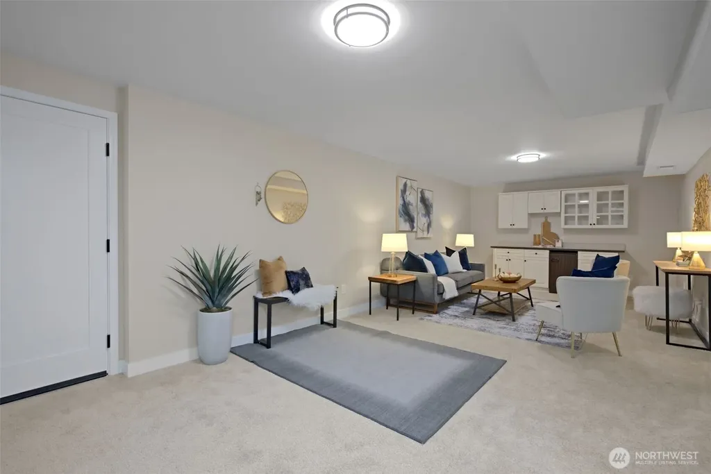 15442 SE 22nd Place Bellevue WA 98007
