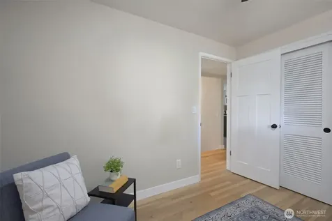 15442 SE 22nd Place Bellevue WA 98007