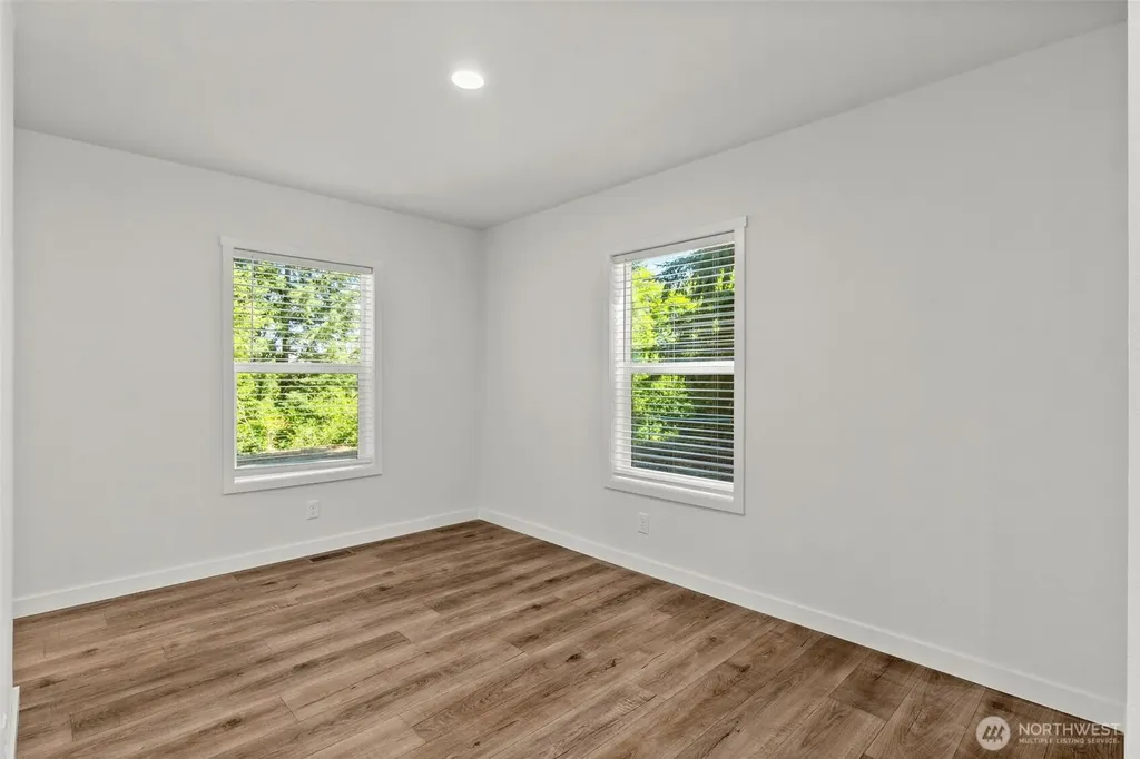 8306 SE Dawn Hill Drive Olympia WA 98513