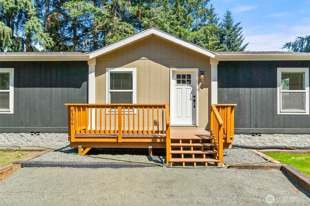 8306 SE Dawn Hill Drive Olympia WA 98513