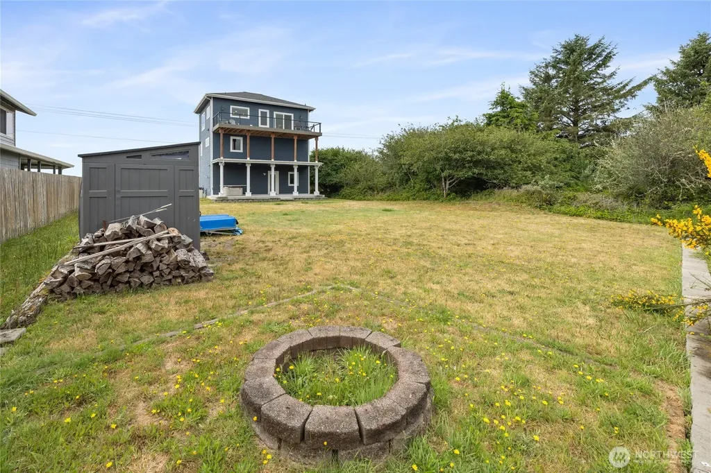 1038 Point Brown Avenue SE Ocean Shores WA 98569