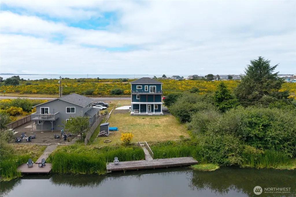 1038 Point Brown Avenue SE Ocean Shores WA 98569