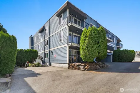 10110 Greenwood Ave N Seattle WA 98133