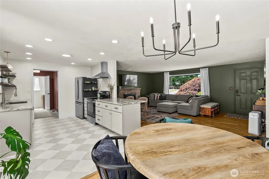 3517 Oas Drive W University Place WA 98466