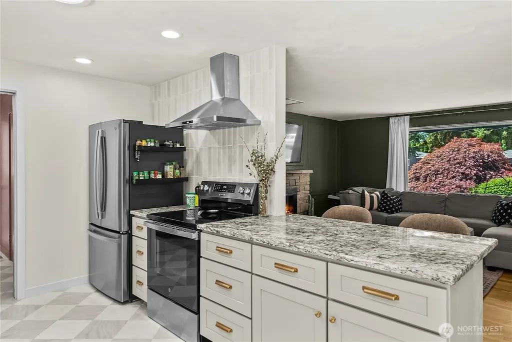 3517 Oas Drive W University Place WA 98466