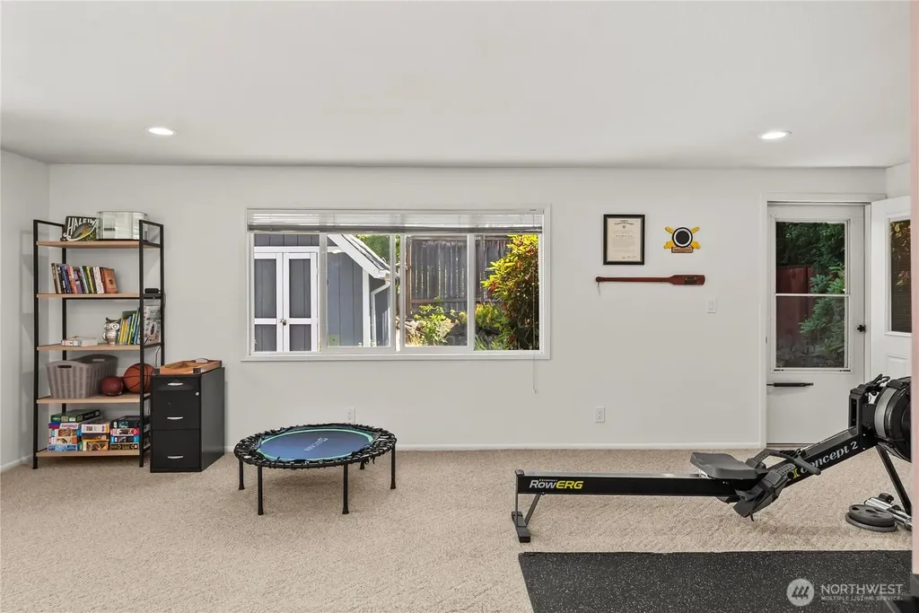 3517 Oas Drive W University Place WA 98466