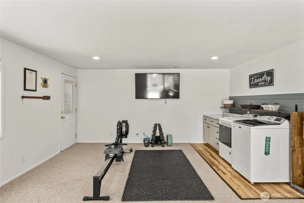 3517 Oas Drive W University Place WA 98466