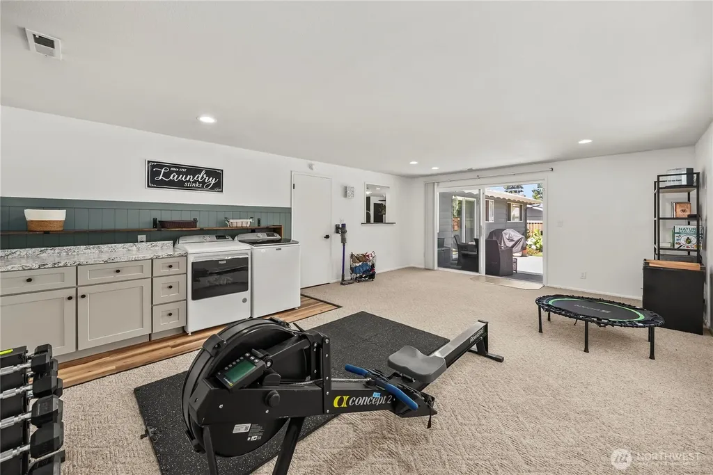 3517 Oas Drive W University Place WA 98466