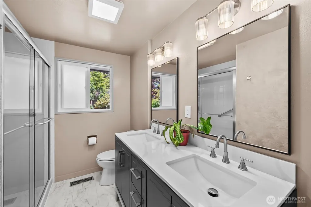3517 Oas Drive W University Place WA 98466