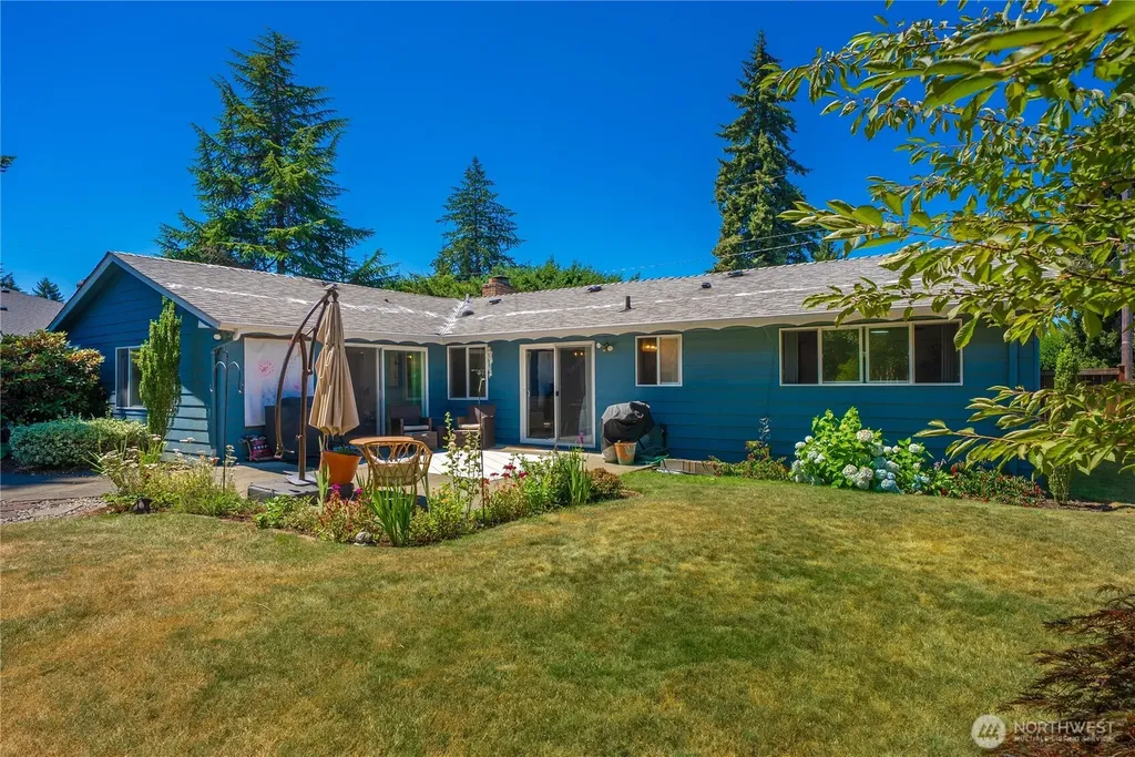 3517 Oas Drive W University Place WA 98466