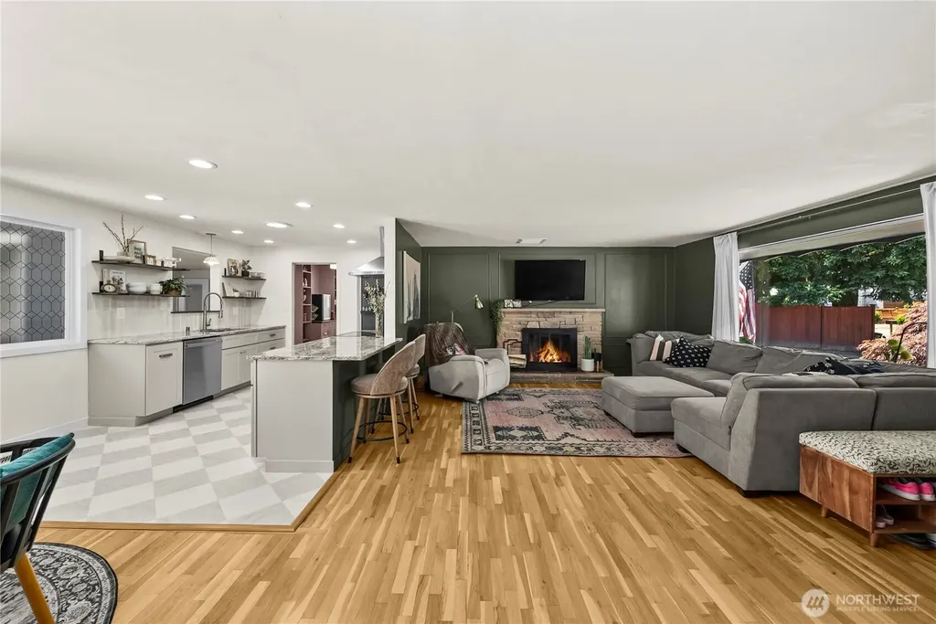 3517 Oas Drive W University Place WA 98466