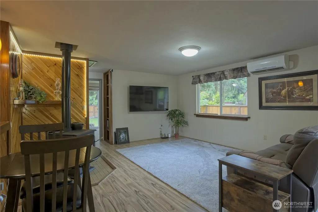 82 Cypress Port Angeles WA 98362