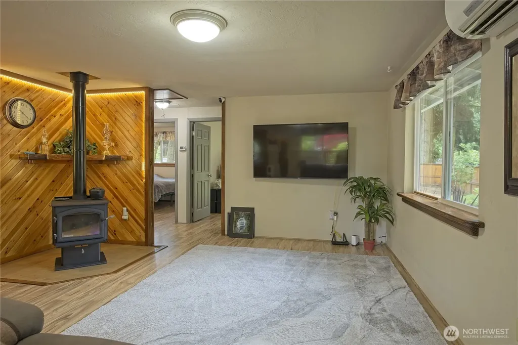 82 Cypress Port Angeles WA 98362