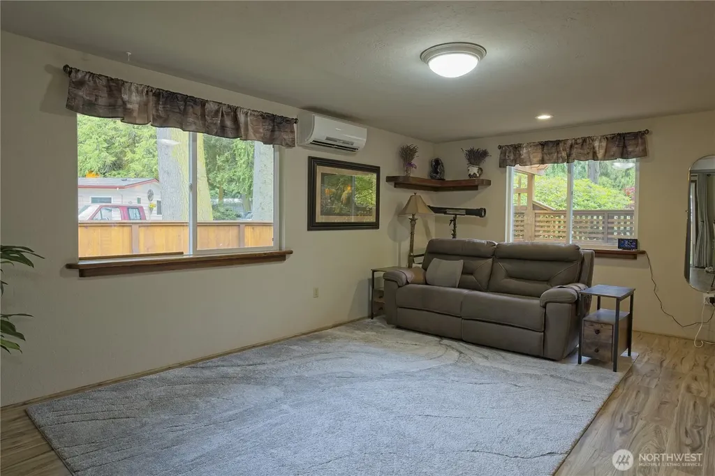 82 Cypress Port Angeles WA 98362