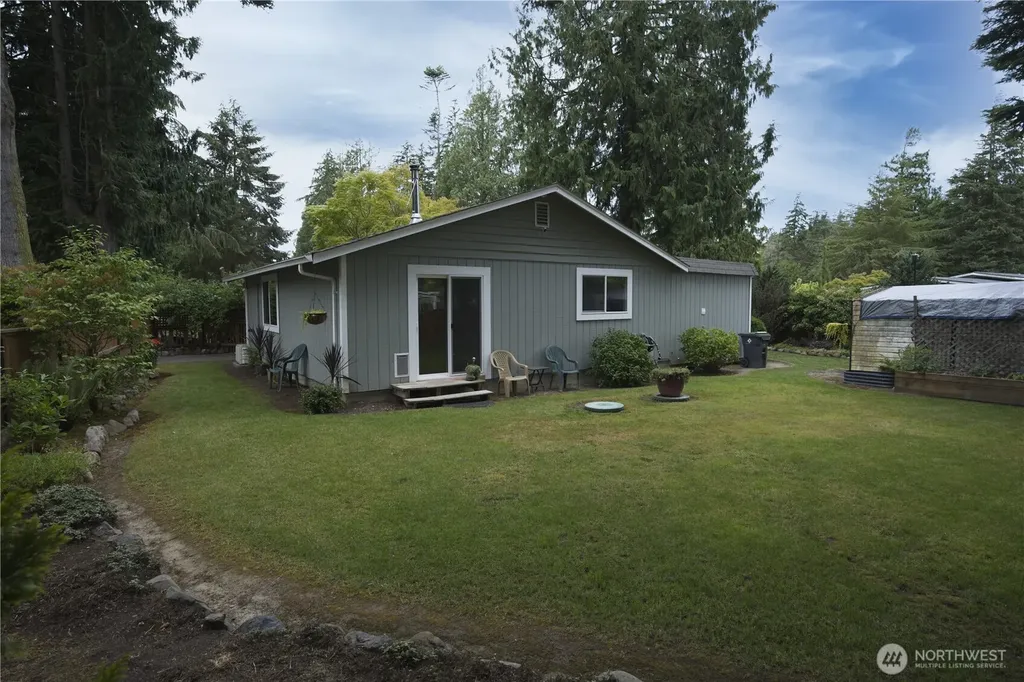 82 Cypress Port Angeles WA 98362