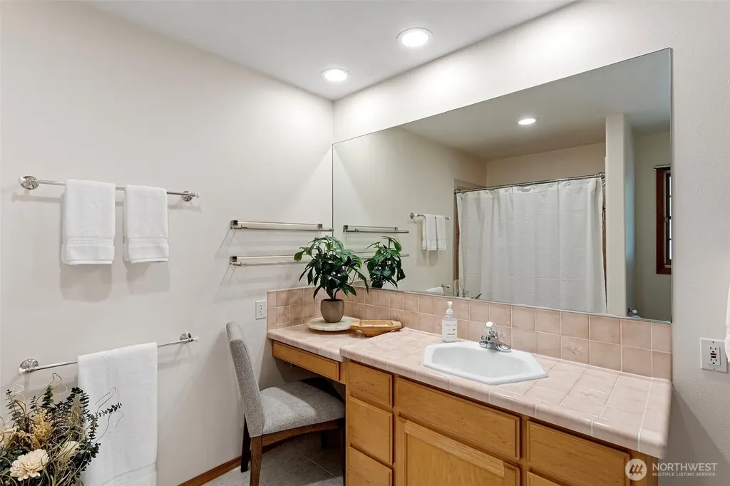 7810 175th Street SW Edmonds WA 98026