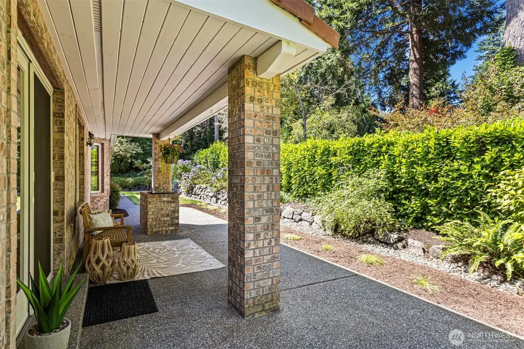 7810 175th Street SW Edmonds WA 98026