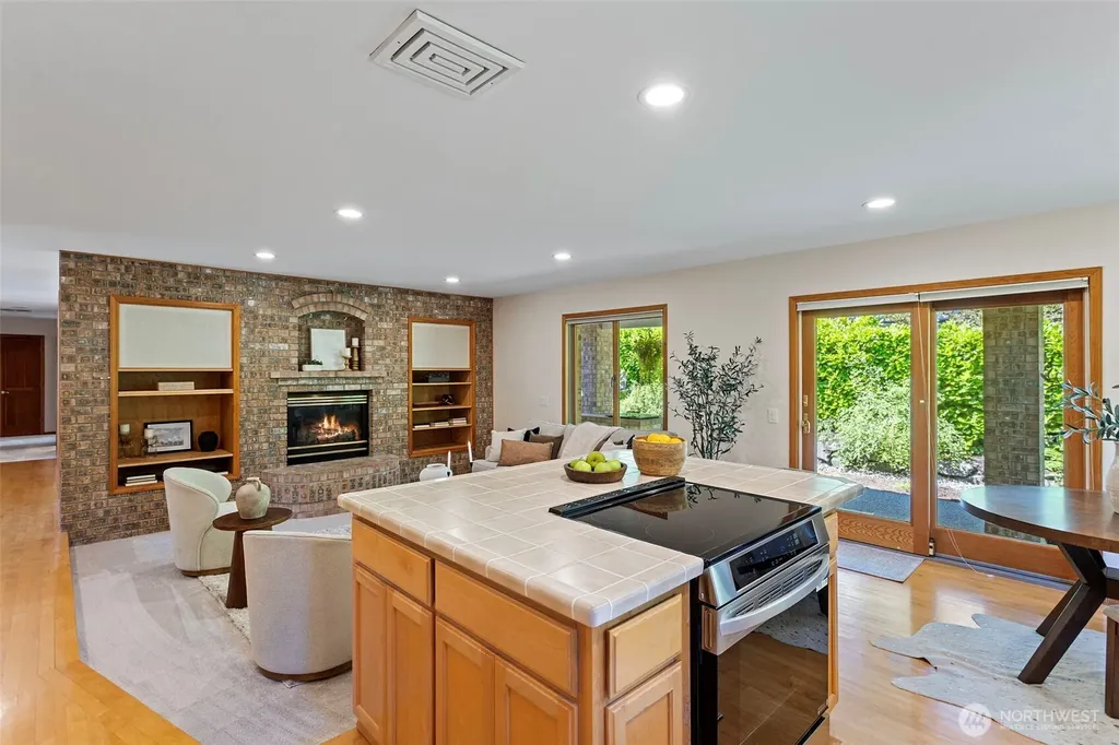 7810 175th Street SW Edmonds WA 98026