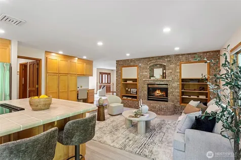 7810 175th Street SW Edmonds WA 98026
