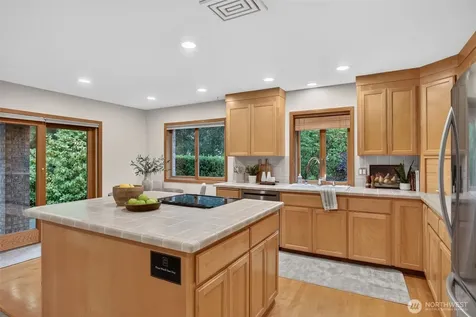 7810 175th Street SW Edmonds WA 98026