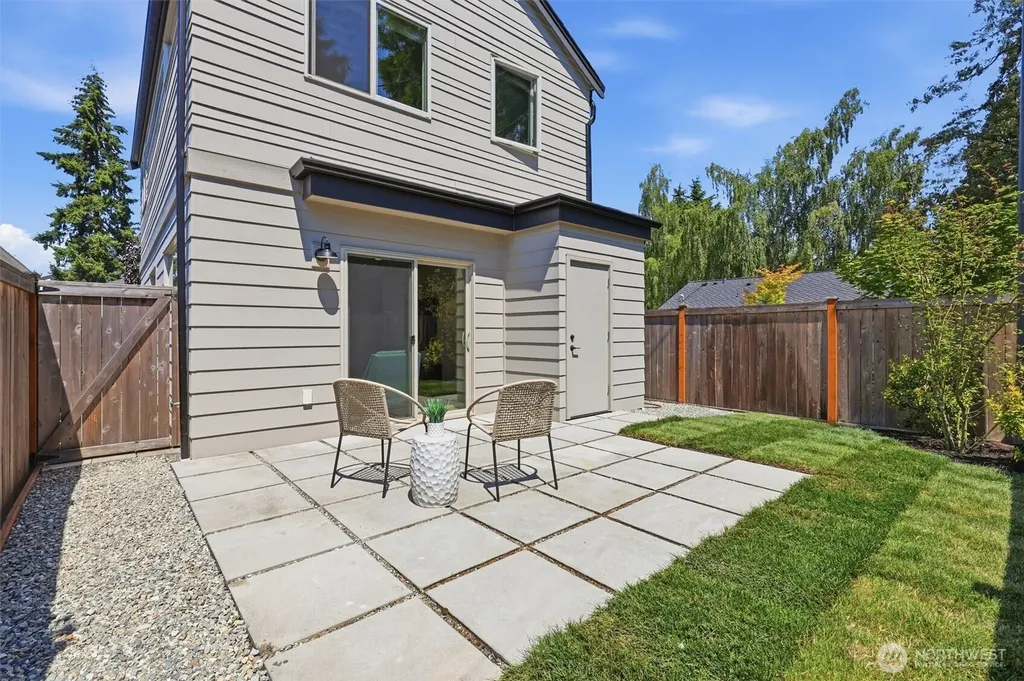 2109 NE 83rd Street Seattle WA 98115