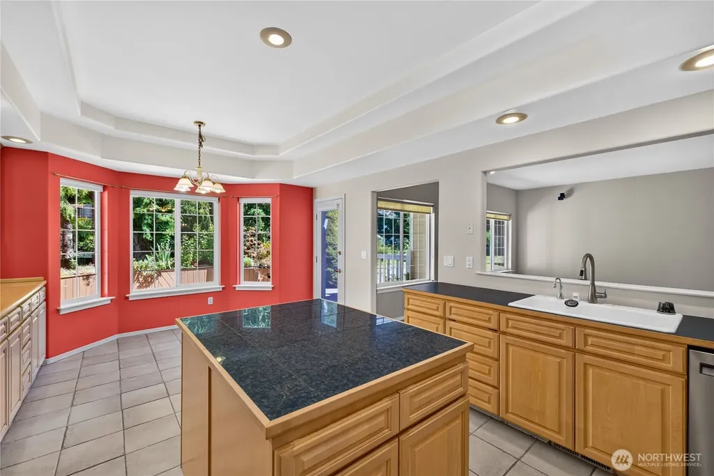 2315 Westwood Drive Anacortes WA 98221