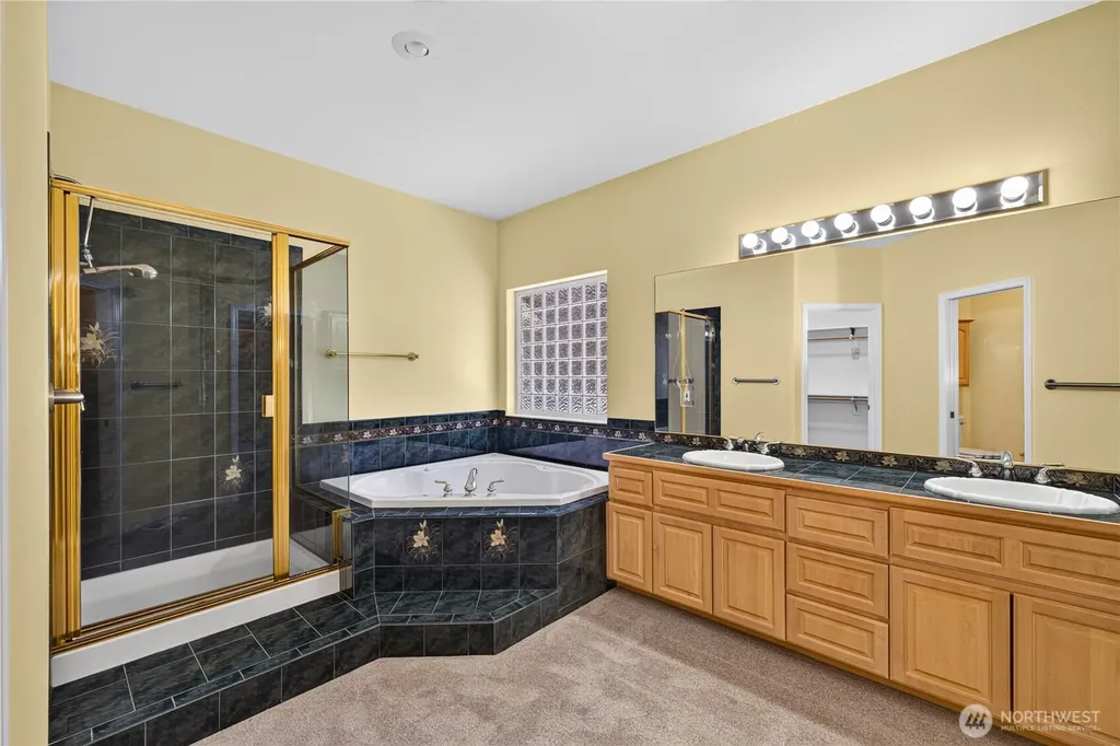 2315 Westwood Drive Anacortes WA 98221