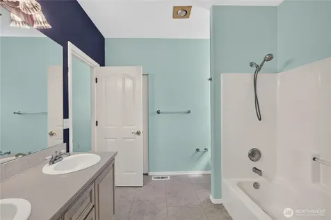 2315 Westwood Drive Anacortes WA 98221
