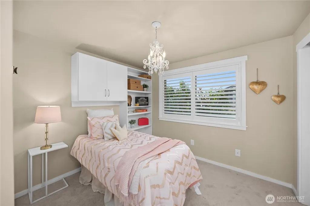 2301 Overview Drive NE Tacoma WA 98422
