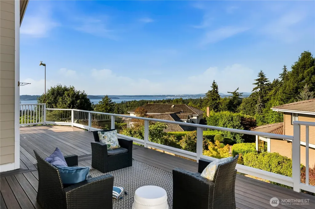 2301 Overview Drive NE Tacoma WA 98422