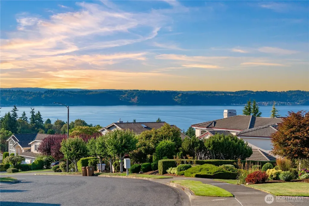 2301 Overview Drive NE Tacoma WA 98422