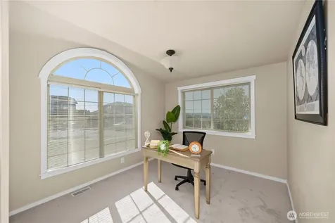 2301 Overview Drive NE Tacoma WA 98422